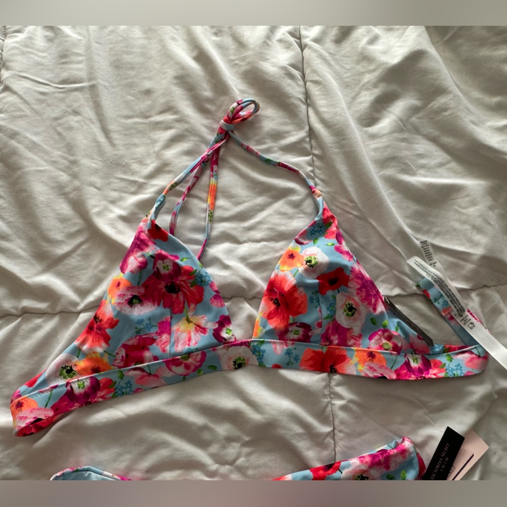 Victoria’s Secret Size M Bikini Top